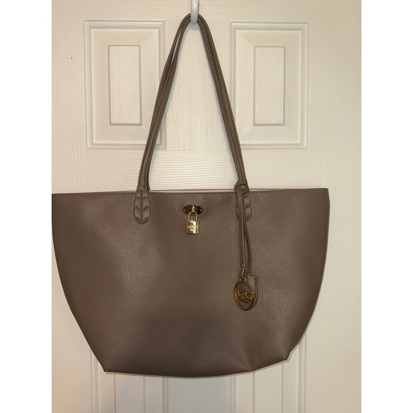 BCBG Paris large Tote Bag Purse Handbag Faux Leather‎ Padlock Charm Taupe - Picture 1 of 5